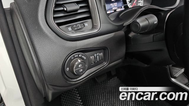 Jeep Renegade 2022 — photo 30