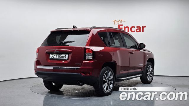 Jeep Compass 2015 — photo 2