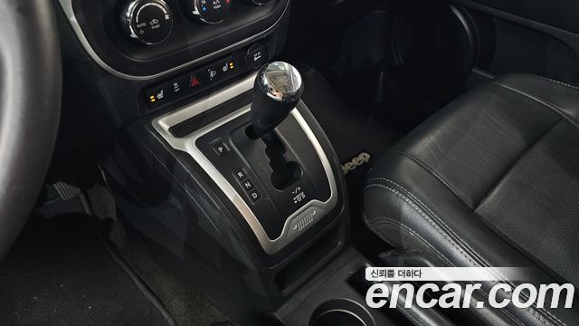 Jeep Compass 2015 — photo 9