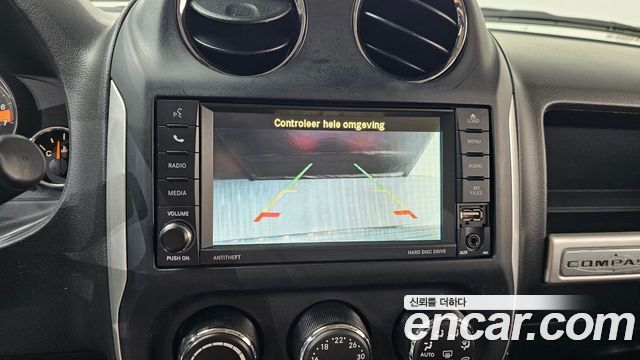 Jeep Compass 2015 — photo 14