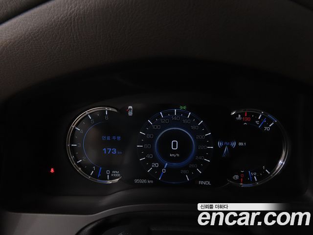 Cadillac Escalade 2017 — photo 9
