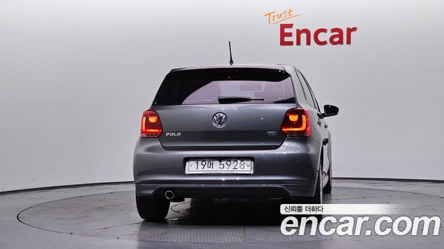 Volkswagen Polo 2014 — photo 4