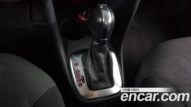 Volkswagen Polo 2014 — photo 9