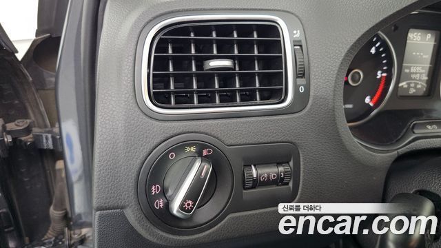 Volkswagen Polo 2014 — photo 14