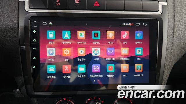 Volkswagen Polo 2014 — photo 17