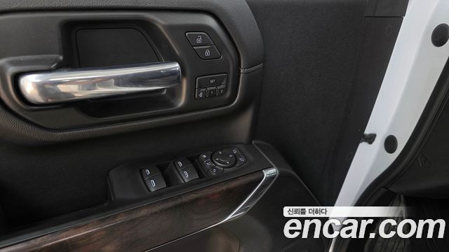 GMC Sierra 2020 — photo 28