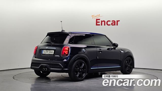 Mini Cooper 2022 — photo 2