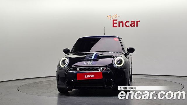 Mini Cooper 2022 — photo 3
