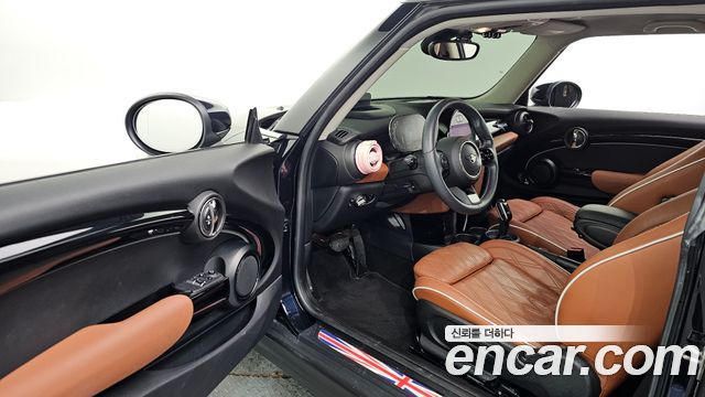 Mini Cooper 2022 — photo 13