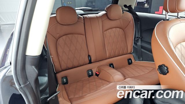 Mini Cooper 2022 — photo 18