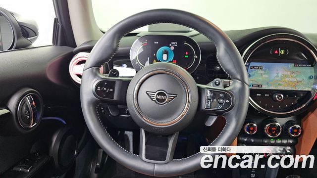 Mini Cooper 2022 — photo 19