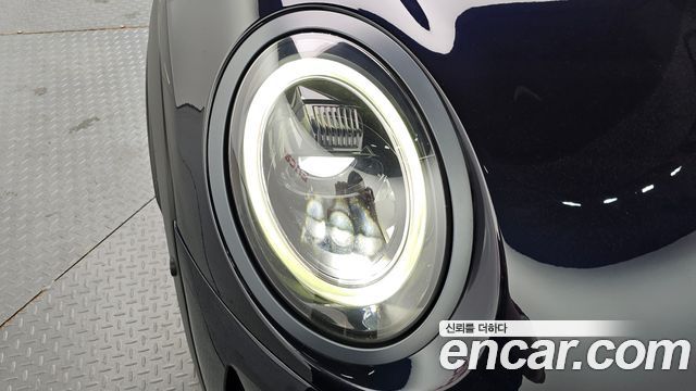 Mini Cooper 2022 — photo 8