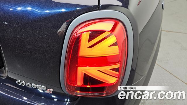 Mini Cooper 2022 — photo 9