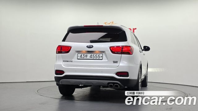 Kia Sorento 2018 — photo 4
