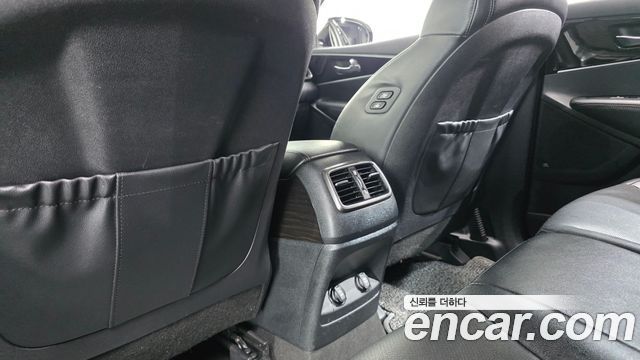 Kia Sorento 2018 — photo 33