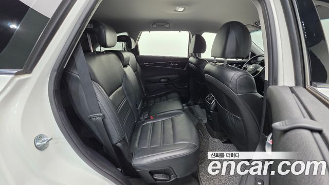 Kia Sorento 2018 — photo 35