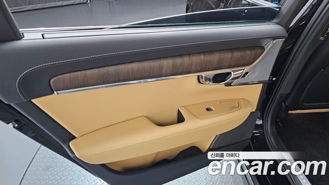 Volvo S90 2025 — photo 15