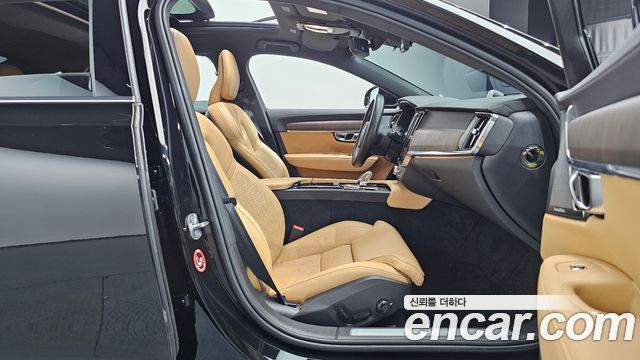 Volvo S90 2025 — photo 16