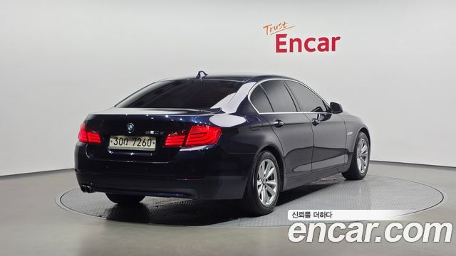 BMW 5-Series 2013 — photo 2