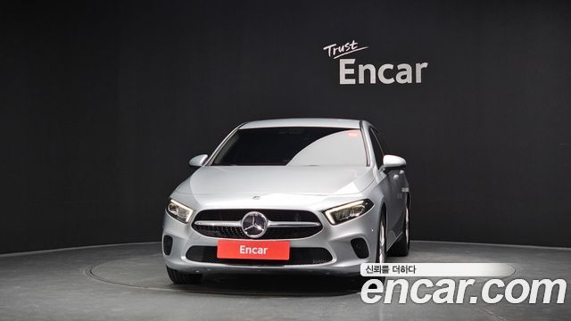 Mercedes-Benz A-Class 2019 — photo 3