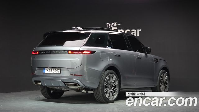 Land Rover Range Rover Sport 2025 — photo 2