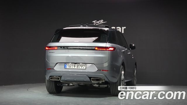 Land Rover Range Rover Sport 2025 — photo 4
