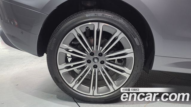 Land Rover Range Rover Sport 2025 — photo 5