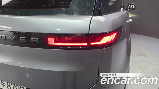 Land Rover Range Rover Sport 2025 — photo 9