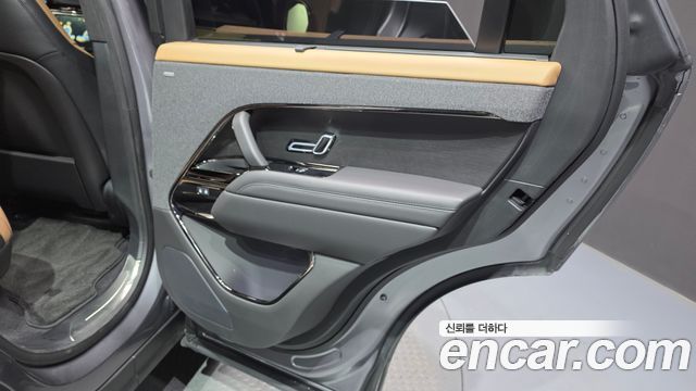 Land Rover Range Rover Sport 2025 — photo 15