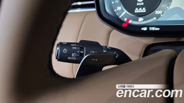 Land Rover Range Rover Sport 2025 — photo 38