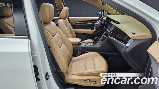 Cadillac XT6 2022 — photo 17
