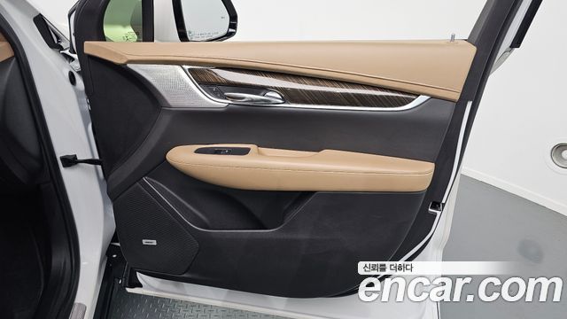 Cadillac XT6 2022 — photo 14