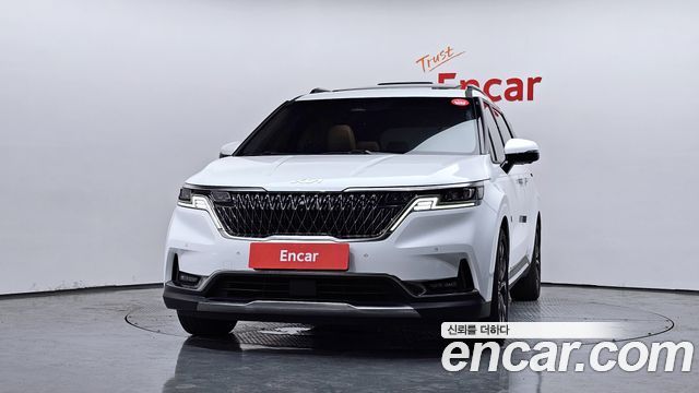 Kia Canival 2023 — photo 3