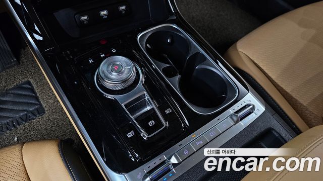 Kia Canival 2023 — photo 12