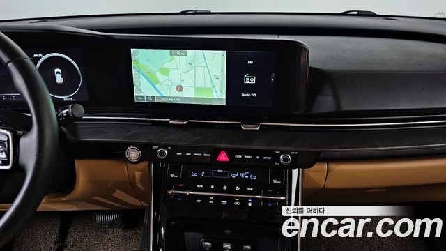 Kia Canival 2023 — photo 19