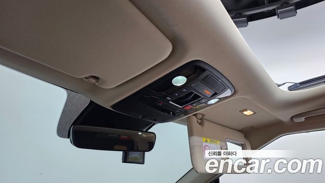 Kia Canival 2023 — photo 21