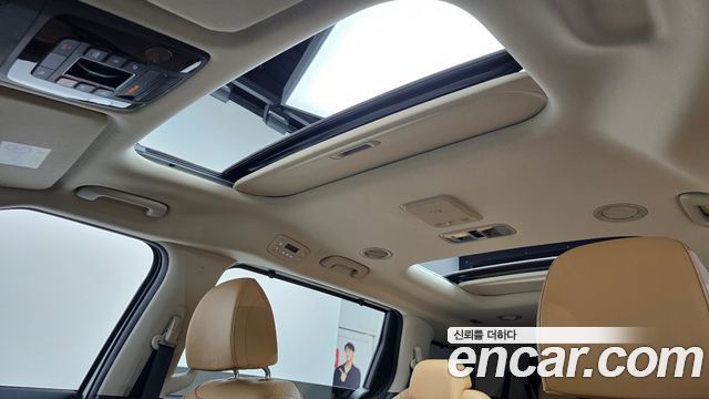 Kia Canival 2023 — photo 22