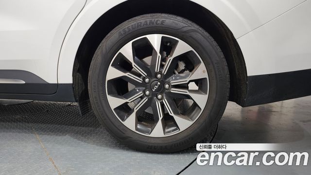 Kia Canival 2023 — photo 7