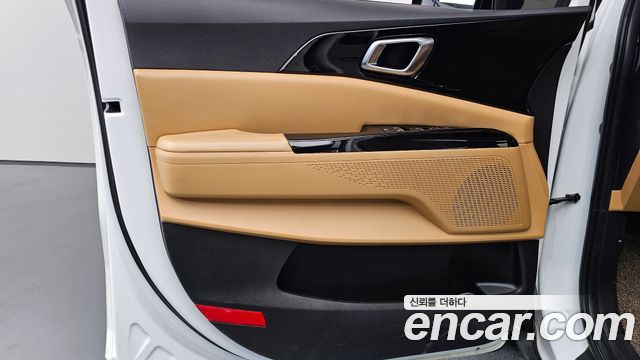 Kia Canival 2023 — photo 14