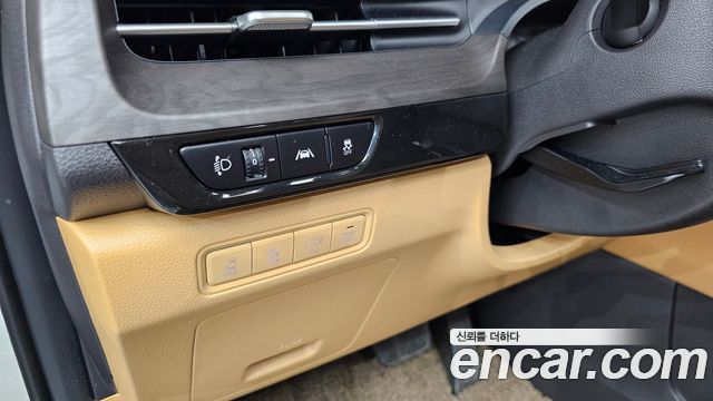 Kia Canival 2023 — photo 27