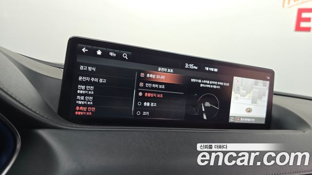 Genesis G80 2022 — photo 23