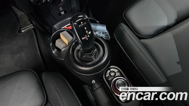 Mini Cooper 2022 — photo 12