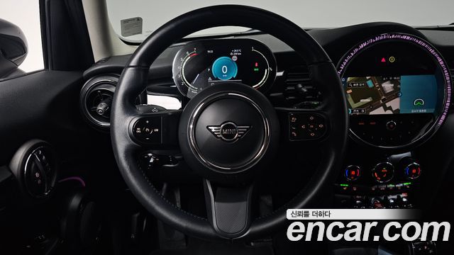 Mini Cooper 2022 — photo 19