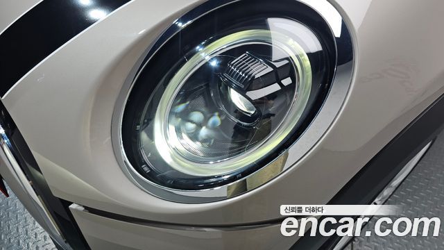 Mini Cooper 2022 — photo 8