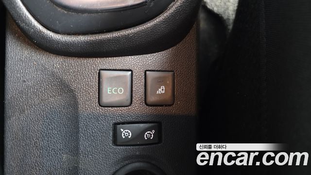 Renault Korea QM3 2018 — photo 16