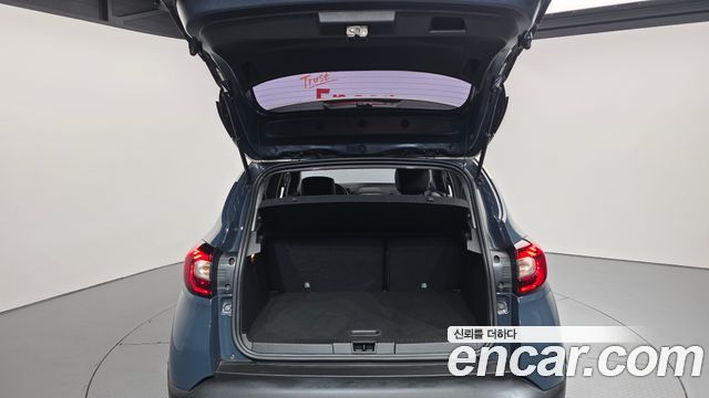 Renault Korea QM3 2018 — photo 20