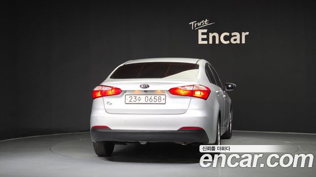 Kia K3 2015 — photo 4