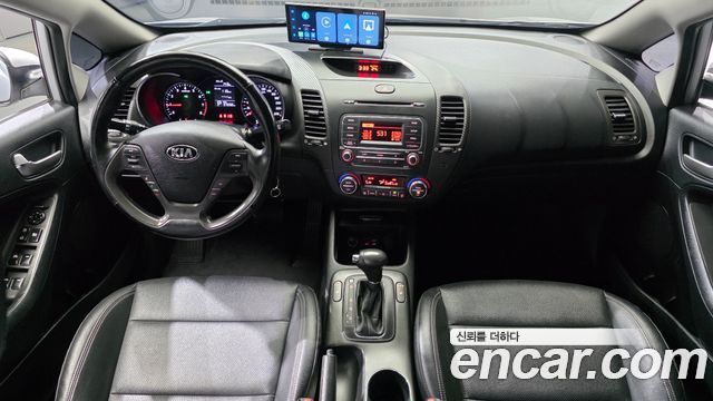 Kia K3 2015 — photo 7