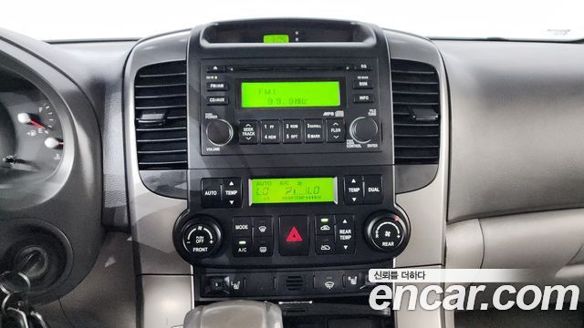 Kia Canival 2008 — photo 12