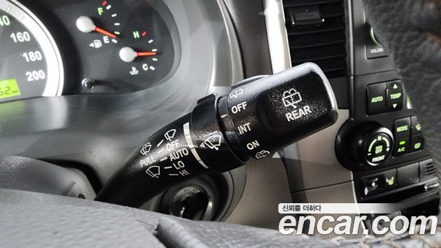 Kia Canival 2008 — photo 16